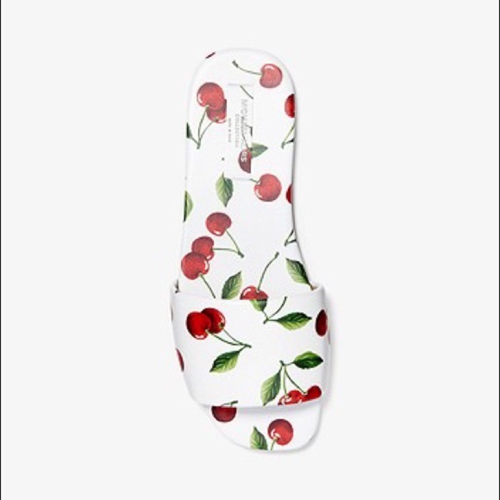MICHAEL KORS COLLECTION
Delphine Cherry-Print Leather
Slide Sandal
